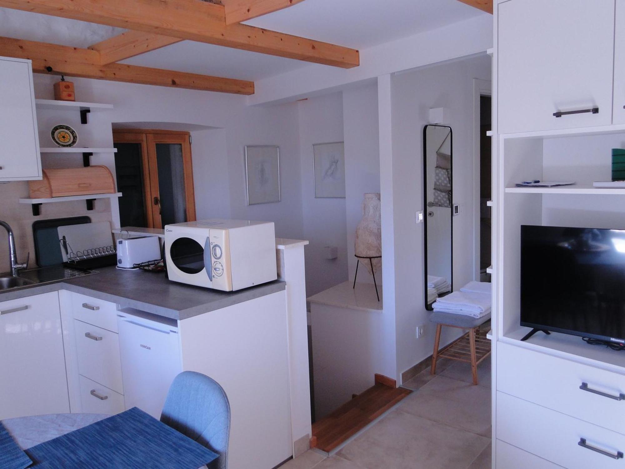 Heritage Apartments Kyra & Fox In Pitve, Hvar Exteriör bild